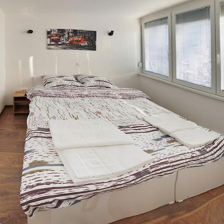 Bibi'S Apartments 斯科普里 外观 照片
